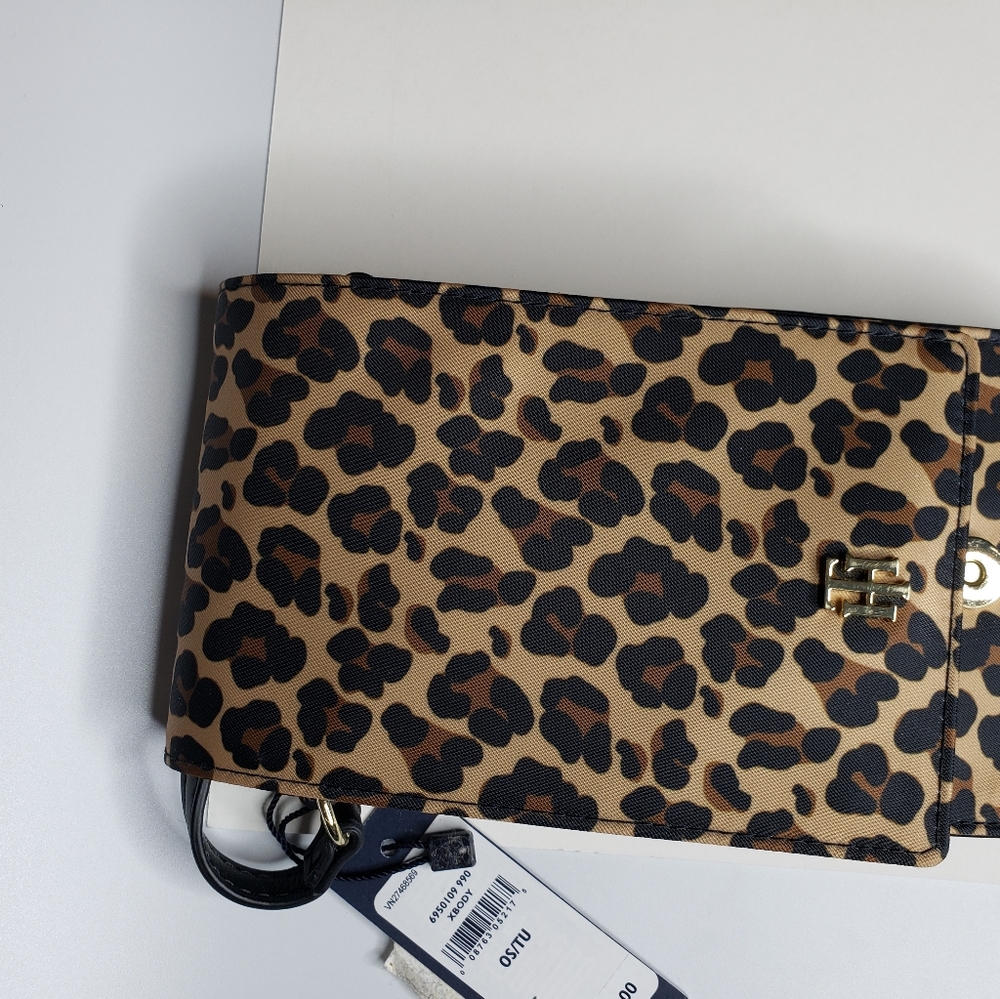 NWT Tommy Hilfiger Crossbody Bag